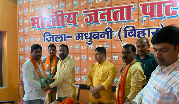 सभी नव मनोनीत पदाधिकारीयों को कराया पदभार ग्रहण