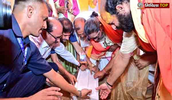 सीएम हेमंत सोरेन ने किया राम जानकी तपोवन मंदिर का शिलान्यास...