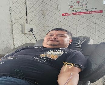 मीडिया का असली हीरो: पत्रकार सुमित राउत ने 49वीं बार किया रक्तदान