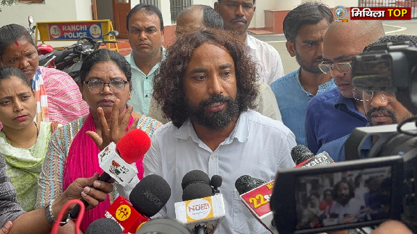 जेपीएससी मुख्य परीक्षा में अनियमितता के साक्ष्य राज्यपाल को सौंपे, जांच का आश्वासन