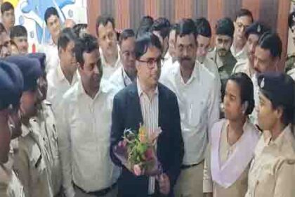 फैज़ अक अहमद मुमताज ने रामगढ़ के 14वें DC के रूप में पदभार ग्रहण किया
