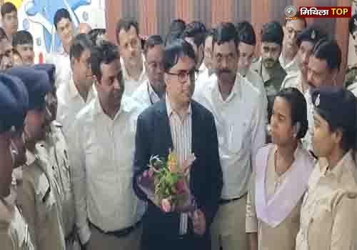 फैज़ अक अहमद मुमताज ने रामगढ़ के 14वें DC के रूप में पदभार ग्रहण किया