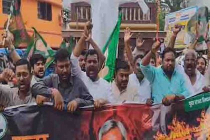 युवा राजद दरभंगा ने मुख्यमंत्री का फूंका पुतला