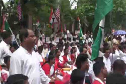 सरना धर्म कोड को लेकर झारखंड कांग्रेस का राजभवन घेराव...