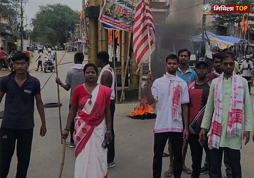 गुमला में झारखंड बंद का व्यापक असर, सड़कों पर उतरे आदिवासी समुदाय के लोग