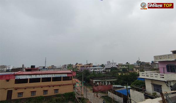 दरभंगा में बारिश से मौसम हुआ सुहाना, गर्मी से मिली राहत