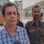 मुजफ्फरपुर में उत्पाद विभाग की बड़ी कार्रवाई, लग्जरी कार से 33 कार्टून शराब बरामद