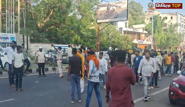 रणविजय सिंह के पुत्र व ढुलू महतो के समर्थकों के बीच जबरदस्त भिड़ंत