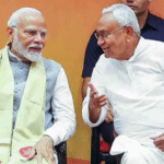 ‘लालटेन वाले नौकरी देने के बहाने ज़मीन लिखवाते थे’, लालू यादव पर PM मोदी का तीखा हमला