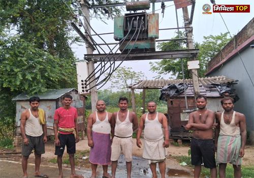 कमला नदी के किनारे स्थित बिजली ट्रांसफार्मर जलकर राख, जनजीवन बेहाल