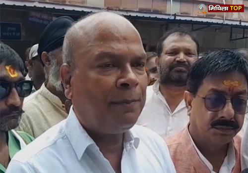कांग्रेस प्रदेश अध्यक्ष राजेश राम गैंगरेप पीड़िता से मिलने पहुंचे SKMCH