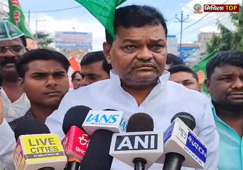 मतदाता सूची का काम बंद करने की मांग को लेकर, राजद ने किया चक्का जाम