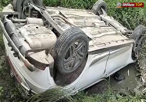 मुजफ्फरपुर में कावड़ियों से भरी कार दुर्घटनाग्रस्त, सड़क किनारे बैठे बुजुर्ग की मौत