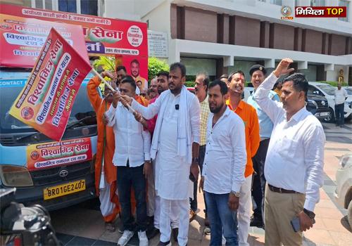 राजकुमार चौबे ने सनातन जागरण रथयात्रा को हरी झंडी दिखाकर किया रवाना