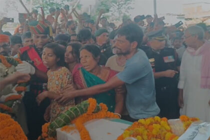 वैशाली का बेटा शहीद, राजकीय सम्मान के साथ दी गई अंतिम विदाई