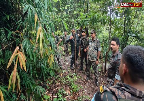 गोमिया में एसपी हरविंदर सिंह के नेतृत्व में सघन सर्च ऑपरेशन