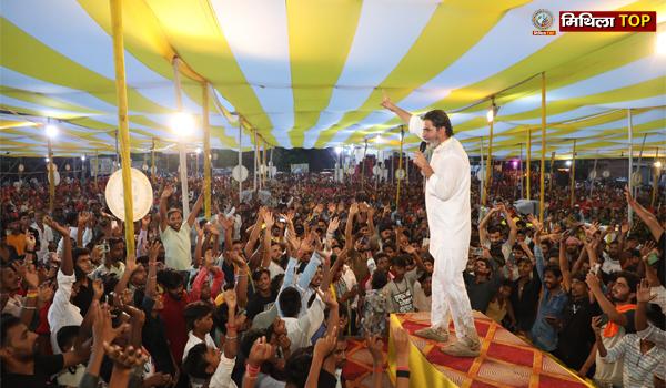 दरभंगा पहुंचे प्रशांत किशोर, बहादुरपुर में जनसभा को किया संबोधित