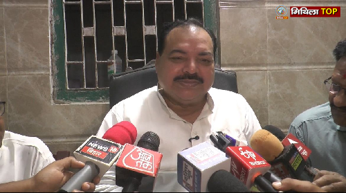Darbhanga News: ओवैसी के चुनावी ऐलान पर फातमी का कटाक्ष, कहा- मकसद सिर्फ़ मुस्लिम वोट बांटना