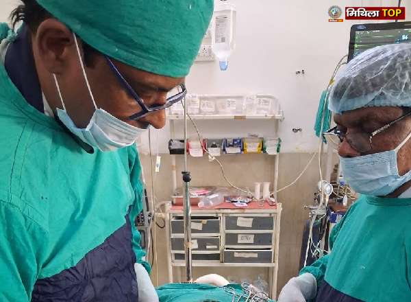 Jharkhand News: सदर अस्पताल धनबाद में महिला का सफल गर्भाशय उच्छेदन, आयुष्मान कार्ड से मिला मुफ्त इलाज