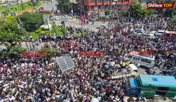 नेपाल संसद में घुसकर Gen-Z का सोशल मीडिया बैन के खिलाफ उग्र प्रदर्शन