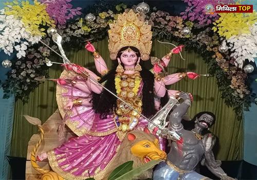 पिरहौली गांव में सप्तमी पर दुर्गा माता दरबार का हुआ उद्घाटन, उमड़ी श्रद्धालुओं की भीड़