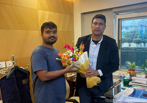 झारखंड क्रिकेट की जीत पर JSCA अध्यक्ष से तृप्त संभव ओझा की शिष्टाचार भेंट