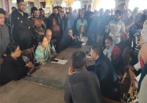 दरभंगा कोर्ट आदेश के बाद मचा हंगामा, मिथिला यूनिवर्सिटी के संगीत विभाग को खाली कराने पहुंचा प्रशासन