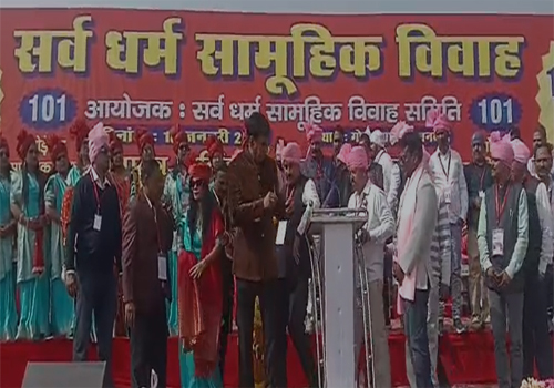 धनबाद में भव्य सामूहिक विवाह, 101 जोड़ों ने रचाई शादी