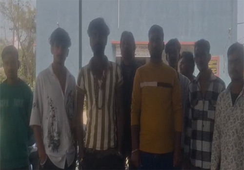 दरभंगा इमलीघाट पुल के पास स्कूल में युवक की लाश, हत्या या सुसाइड?