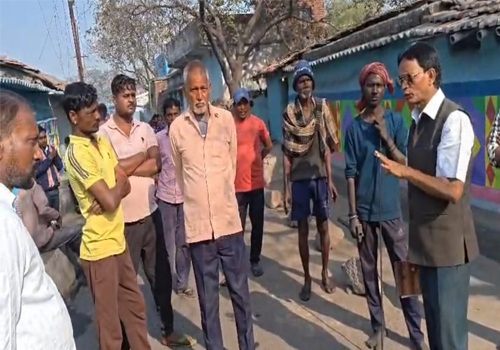 वार्ड 34 में सुनीता देवी के समर्थन में दिनेश पासवान का जनसंपर्क अभियान