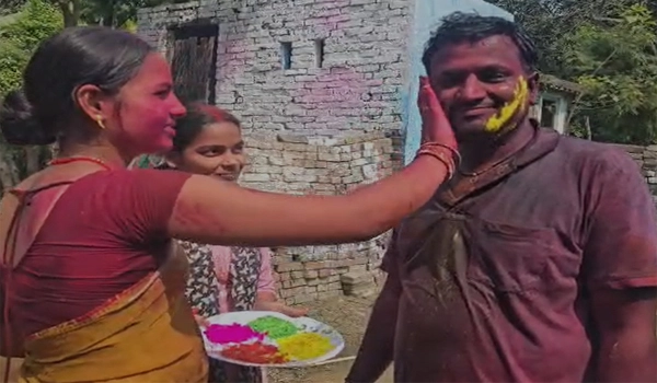 नई दुल्हन अपनी पहली होली अपने मायके में क्यों मनाती हैं? जानिए क्या हैं सदियों पुरानी मान्यता