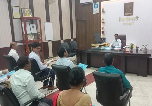 DM कौशल कुमार की बड़ी पहल, केंद्रीय विद्यालय को मिलेगी स्थायी भूमि