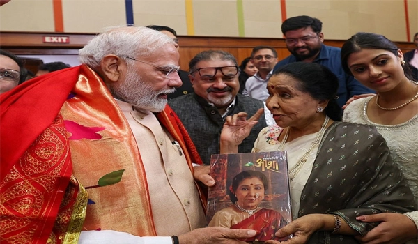Asha Bhosle Passes Away Today: मशहूर गायिका Asha Bhosle का निधन, पीएम मोदी ने दी श्रद्धांजलि
