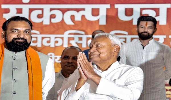 Bihar Politics: बिहार में फिर NDA सरकार! CM बदलने की तैयारी?