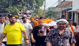 पोते-पोतियों ने दादी को दी शाही विदाई, बिहार में चर्चा का विषय