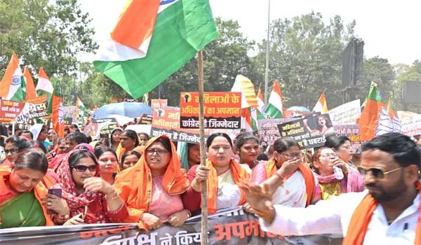 'नारी शक्ति वंदन अधिनियम' के समर्थन में रांची में बीजेपी का शक्ति प्रदर्शन