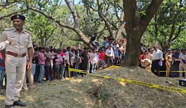 Bihar Crime: दरभंगा में युवक की लाश मिलने से हड़कंप