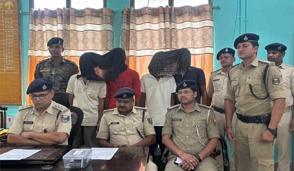 नालंदा में साइबर ठगी गिरोह का पर्दाफाश, 4 साइबर ठग गिरफ्तार