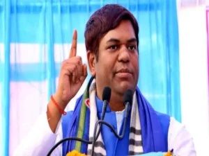 Mukesh Sahani UP News: “आरक्षण नहीं तो वोट नहीं” के नारे के साथ UP में बड़ा आंदोलन करेंगे सहनी
