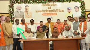 Jharkhand Political News: Champai Soren did not get a place on the stage? JMM targets BJP