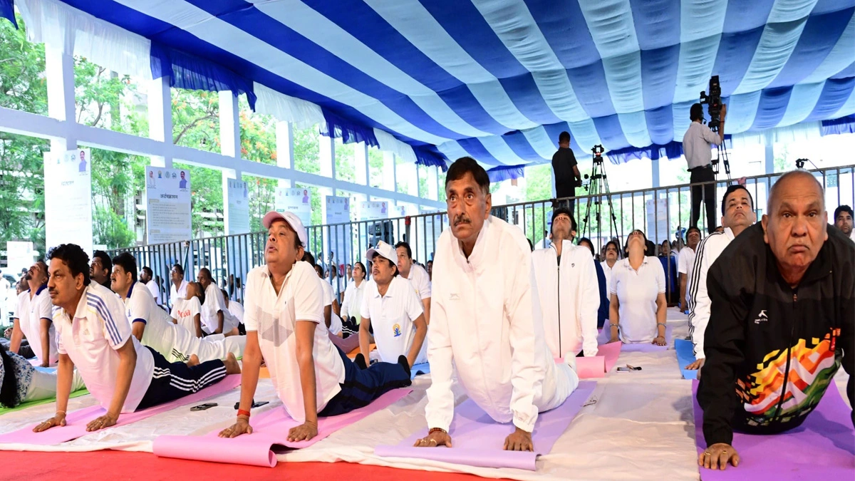 Ranchi Yoga Day 2026: Grand event in Ranchi on International Yoga Day; thousands practiced yoga.