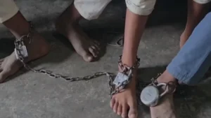 Darbhanga Madrasa News: 4 children fled the madrasa; chains and a lock were found on their legs.