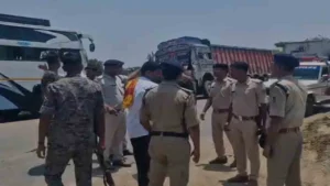 Rajgir Road Accident: Vehicle carrying pilgrims returning from Malmas Mela meets with an accident.