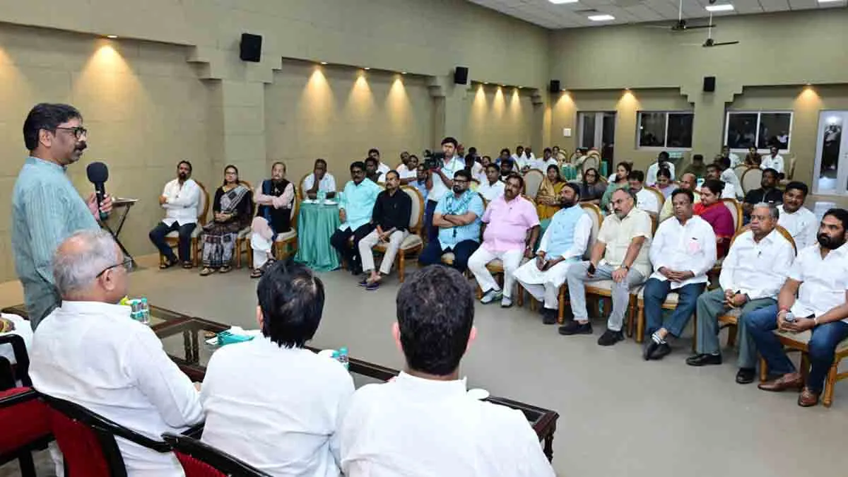 Jharkhand Rajya Sabha Election: MLAs reach Assembly, India alliance shows solidarity