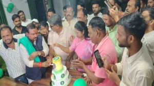 Lalu Yadav Birthday: Lalu Prasad Yadav's birthday celebrated with great fanfare in Ranchi.