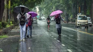 Weather News: Heavy rain in Jharkhand; yellow alert issued for 13 districts in Bihar.