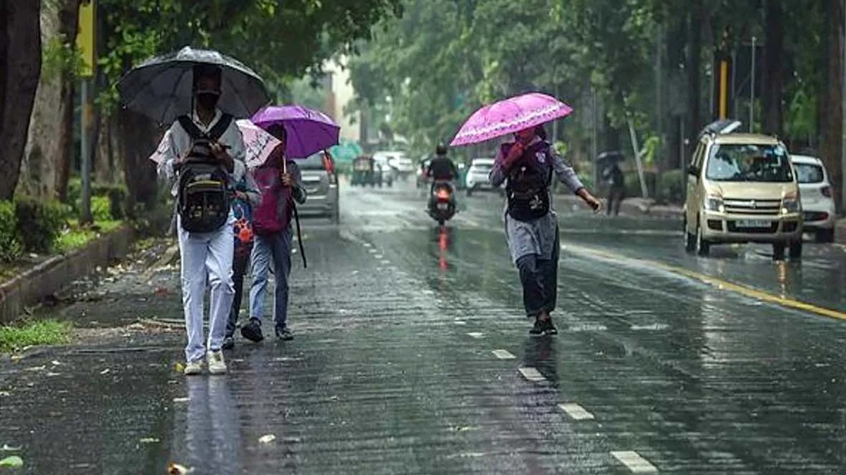 Weather News: Heavy rain in Jharkhand; yellow alert issued for 13 districts in Bihar.