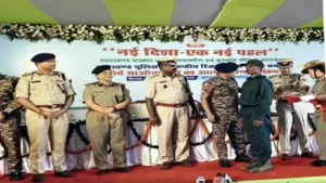 Naxal Surrender in Jharkhand: Maoist stronghold in Saranda shattered! 16 Naxals lay down arms.