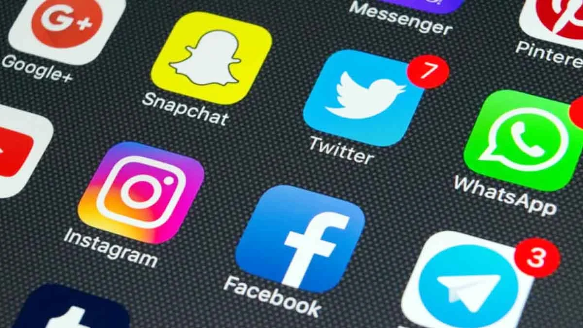 MeitY News: After WhatsApp, Central Government issues notices to Telegram and Signal as well.
