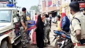Hotel Raid in Giridih: Young men and women found in compromising positions at a Giridih hotel.